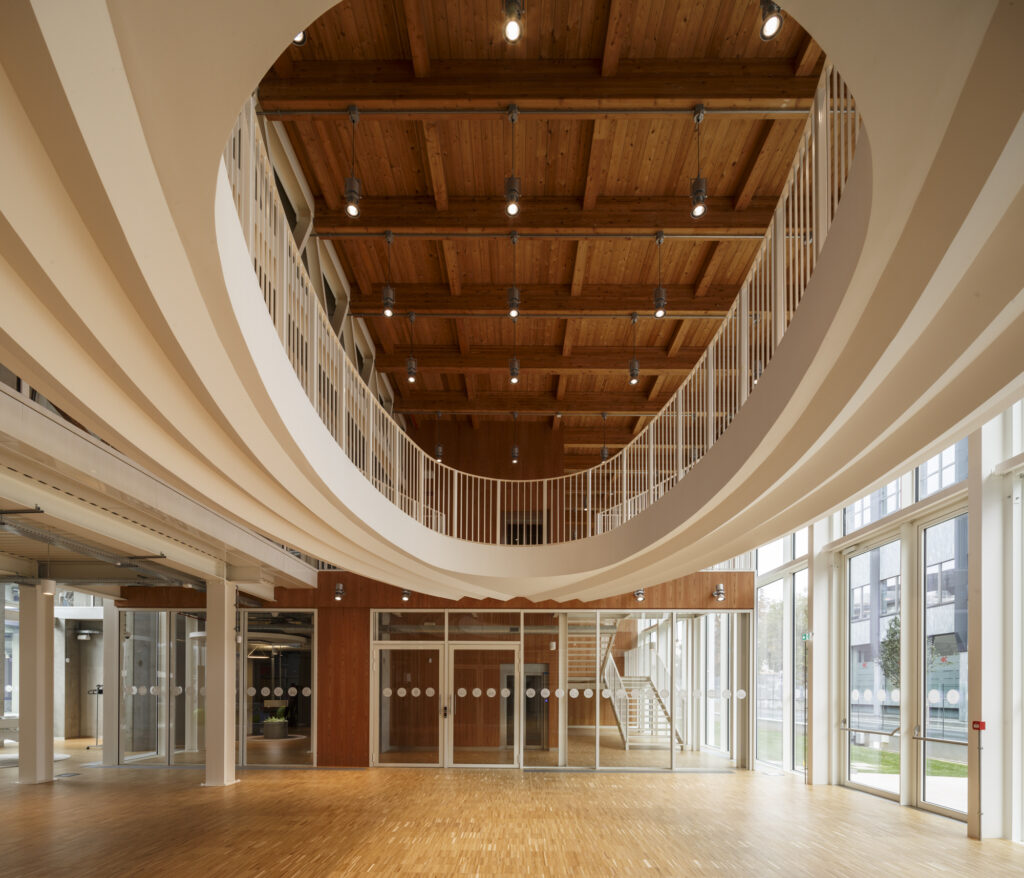 Z-Life_interno_Foyer